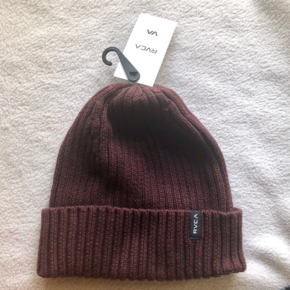RVCA beanie - NWT